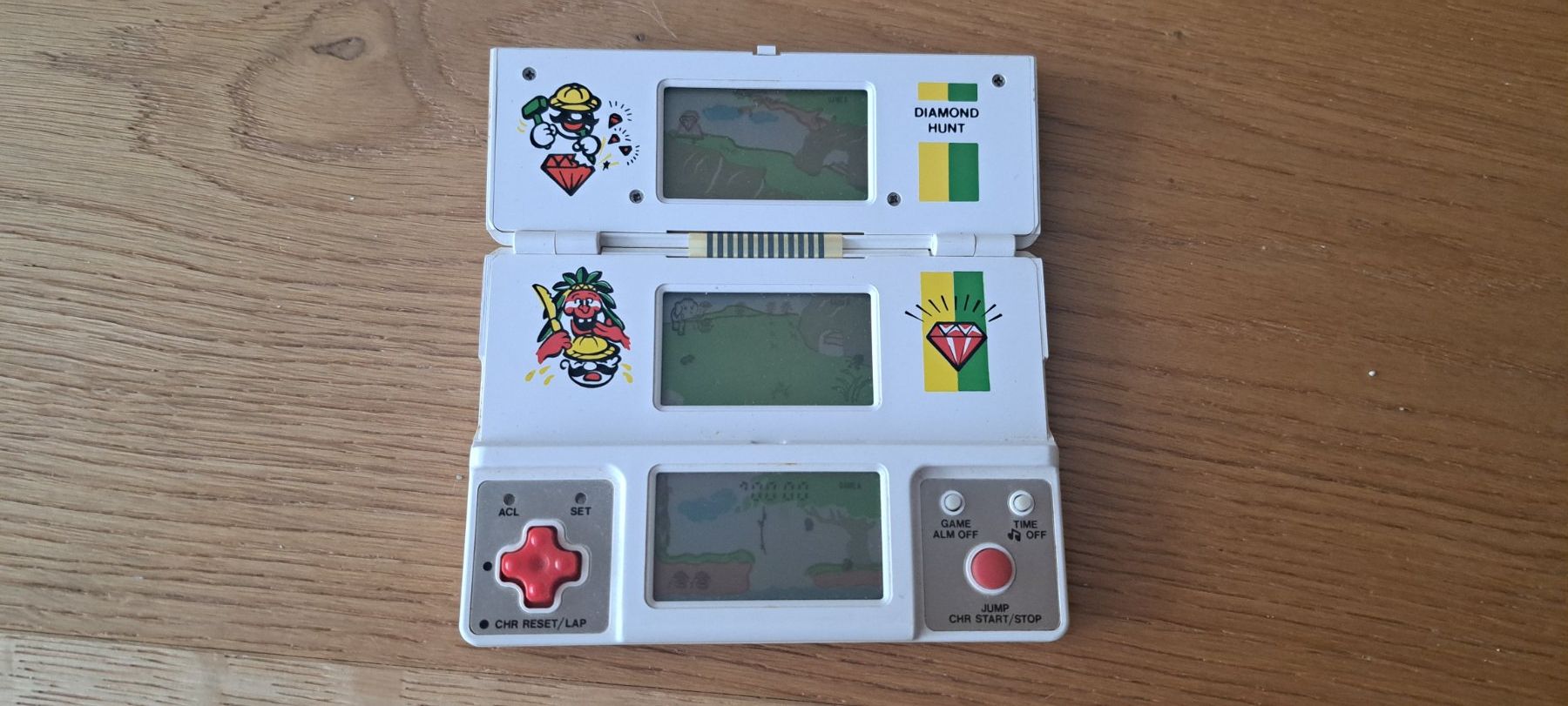 game&watch Console: VTech Tri-Screen Time & Fun – Diamond Hunt (1982) – Usato da Rothrist venduto da Mogli7474