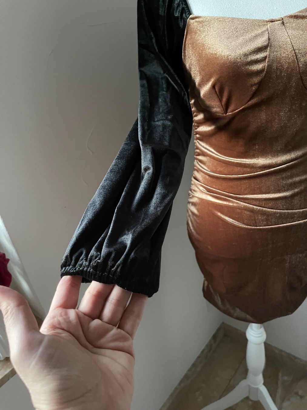 Shein Vestiti: Elastisches Samtkleid zweifarbig S – Nuovo (secondo la descrizione) da Dietikon venduto da Nieselchen 3