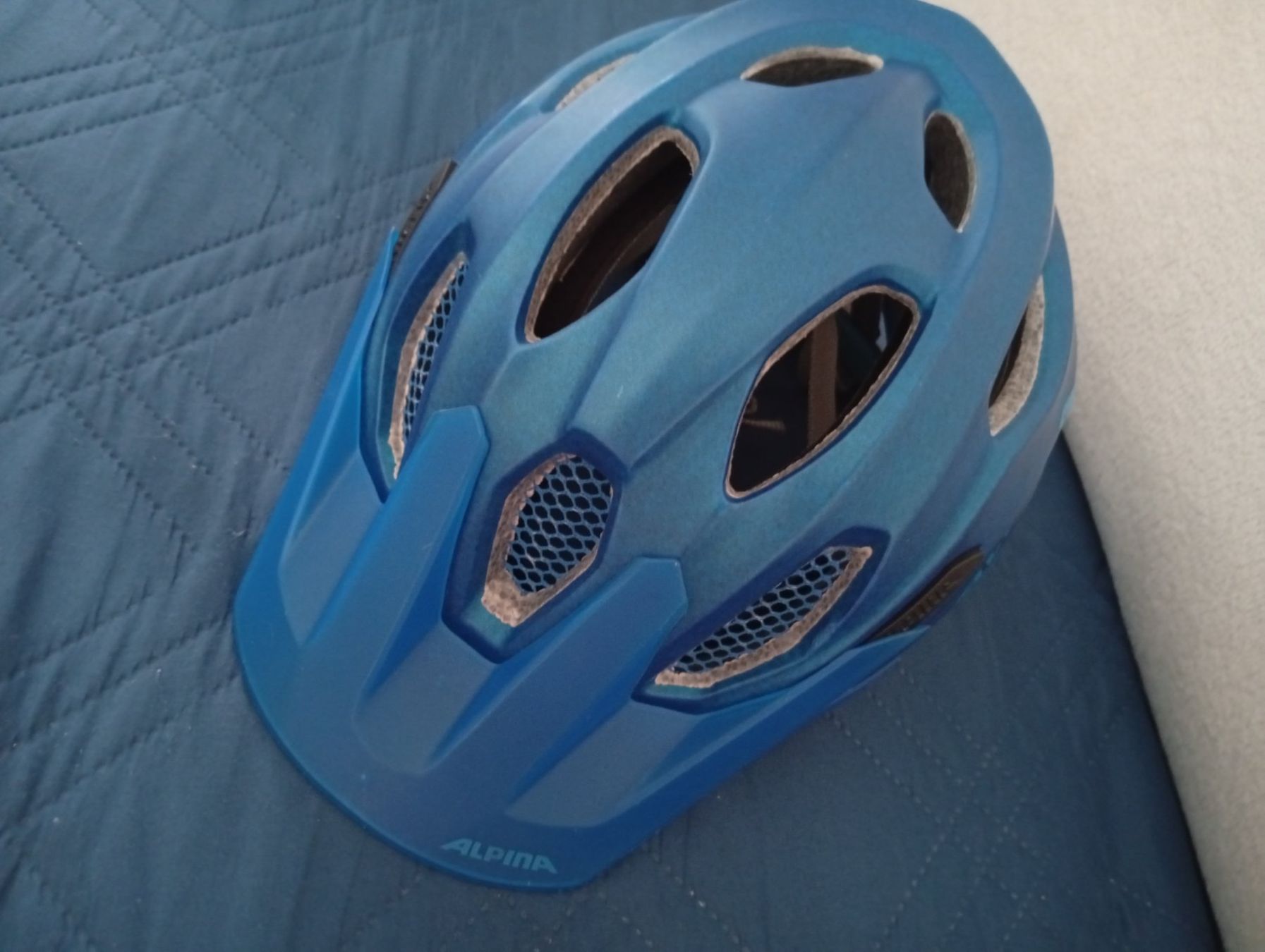 Alpina Helme: Kinder Velohelm Alpina Blau – Gebraucht aus Winterthur von Rogue01