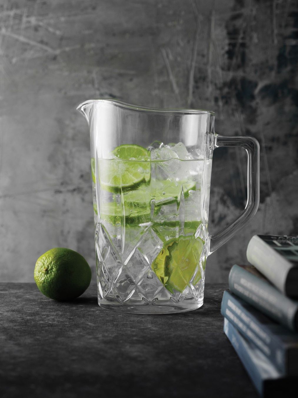 Caraffe: Glaskrug mit Henkel HARVEY 1.2 Liter – Nuovo e nell'imballaggio originale da Wettingen venduto da kochshop 2
