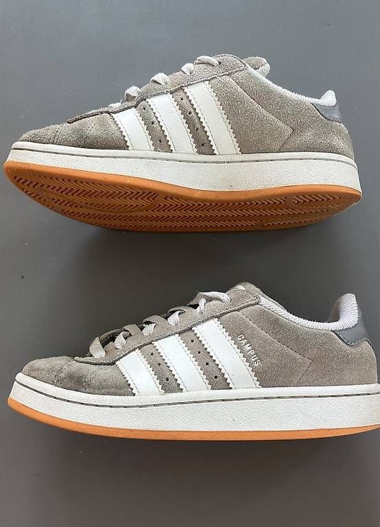 Adidas Chaussures hommes: Chaussures Adidas Campus grises t.35 – D'occasion à Chêne-Bougeries par gre_5hjn 1