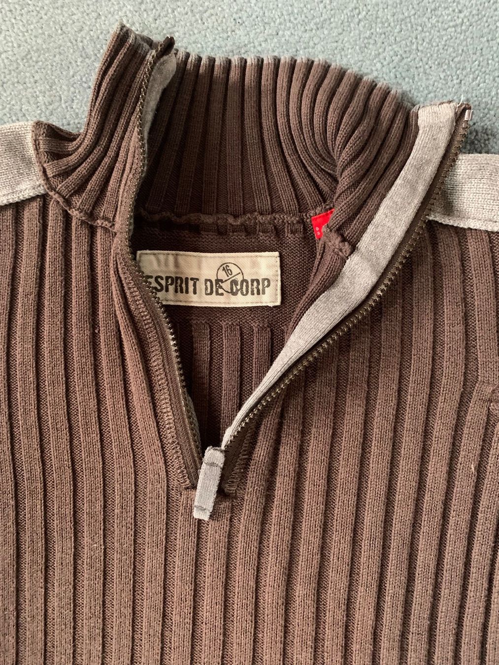 Esprit Pullover & Sweatshirts: ESPRIT, Strickpullover Feinripp mit Reissverschluss, S – Gebraucht aus Wiesendangen von Babalegi 1