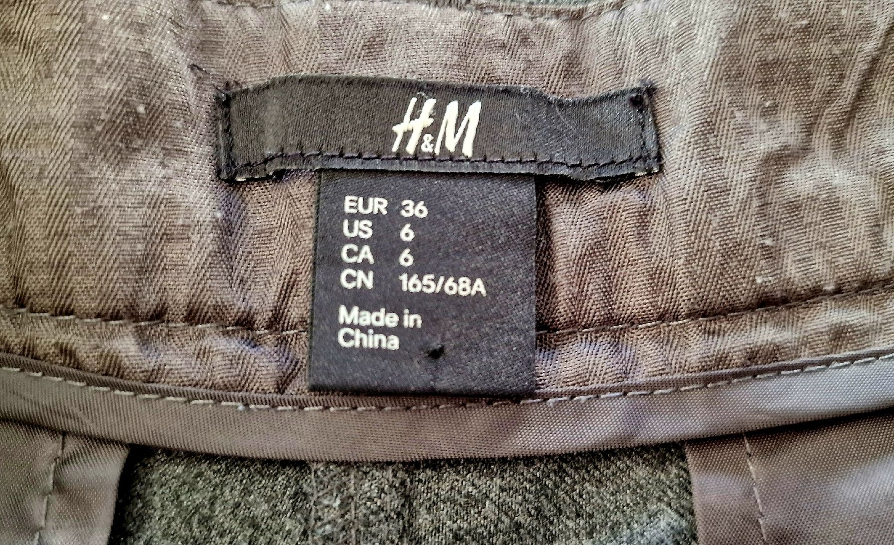 Hosen: Schöne Graue Shorts – Gebraucht aus Winterthur von Stina22 2