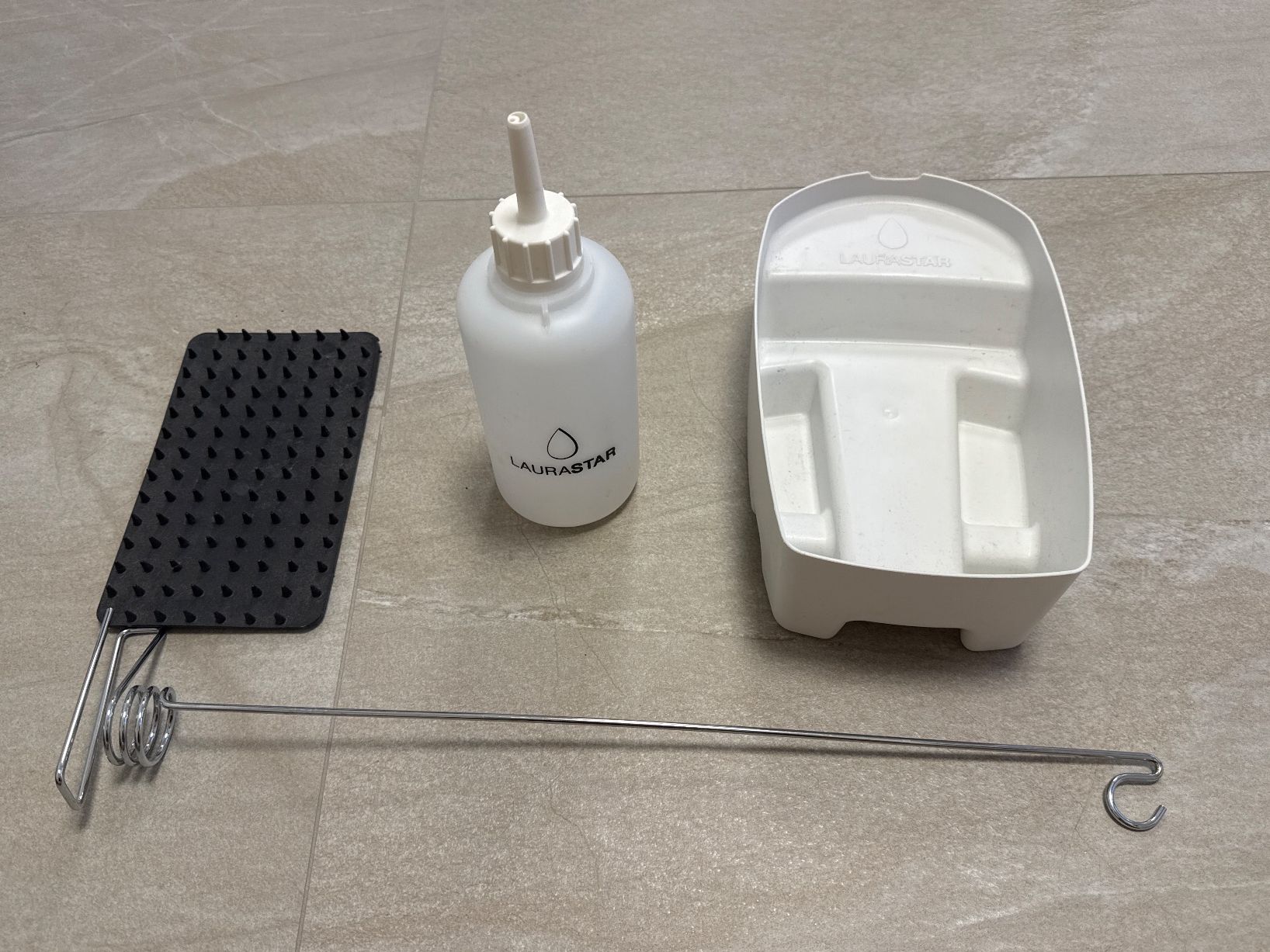 Laurastar Ferri da stiro: Laurastar Go red Bügelsystem – Usato da Niederurnen venduto da nic_l6g8 1