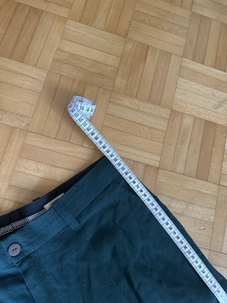 Pantaloni: Dunkelgrüne Leinenhose, Grösse 34 – Usato da Luzern venduto da s_m_6skd 3