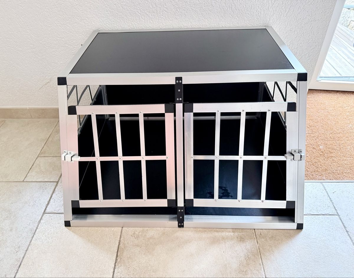 Gabbie, trasporto & Sicurezza: Dog transportation box for a medium-sized dog – Usato da Bière venduto da kat_m2qn