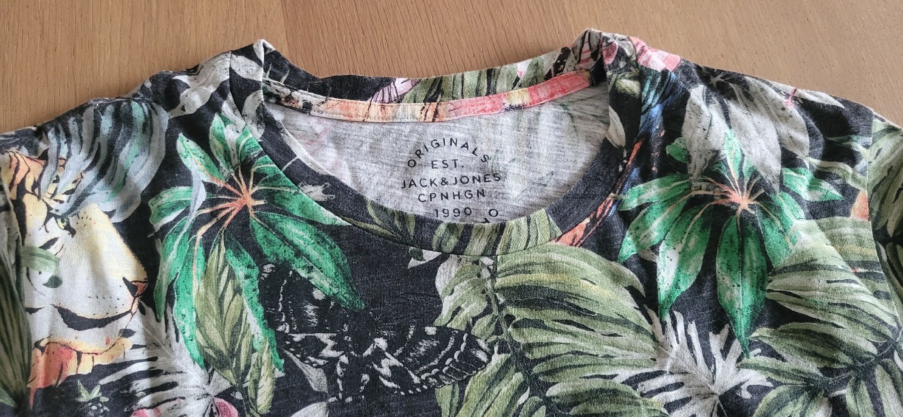 Jack & Jones T-shirt: T-shirts von Jack &Jones – Usato da Amlikon-Bissegg venduto da Schnuefeli4 2