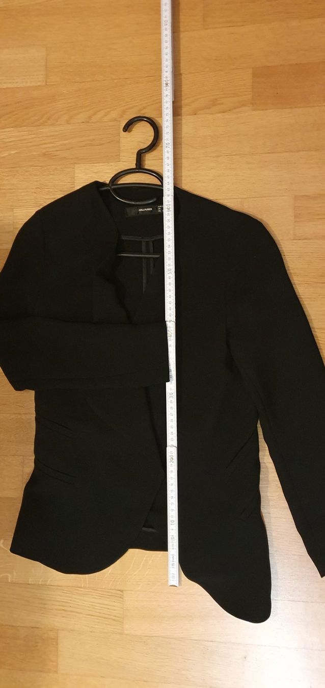 Hallhuber Vestes: Hallhuber Blazer schwarz Gr.34 – D'occasion à Schaffhausen par sabrina915 1