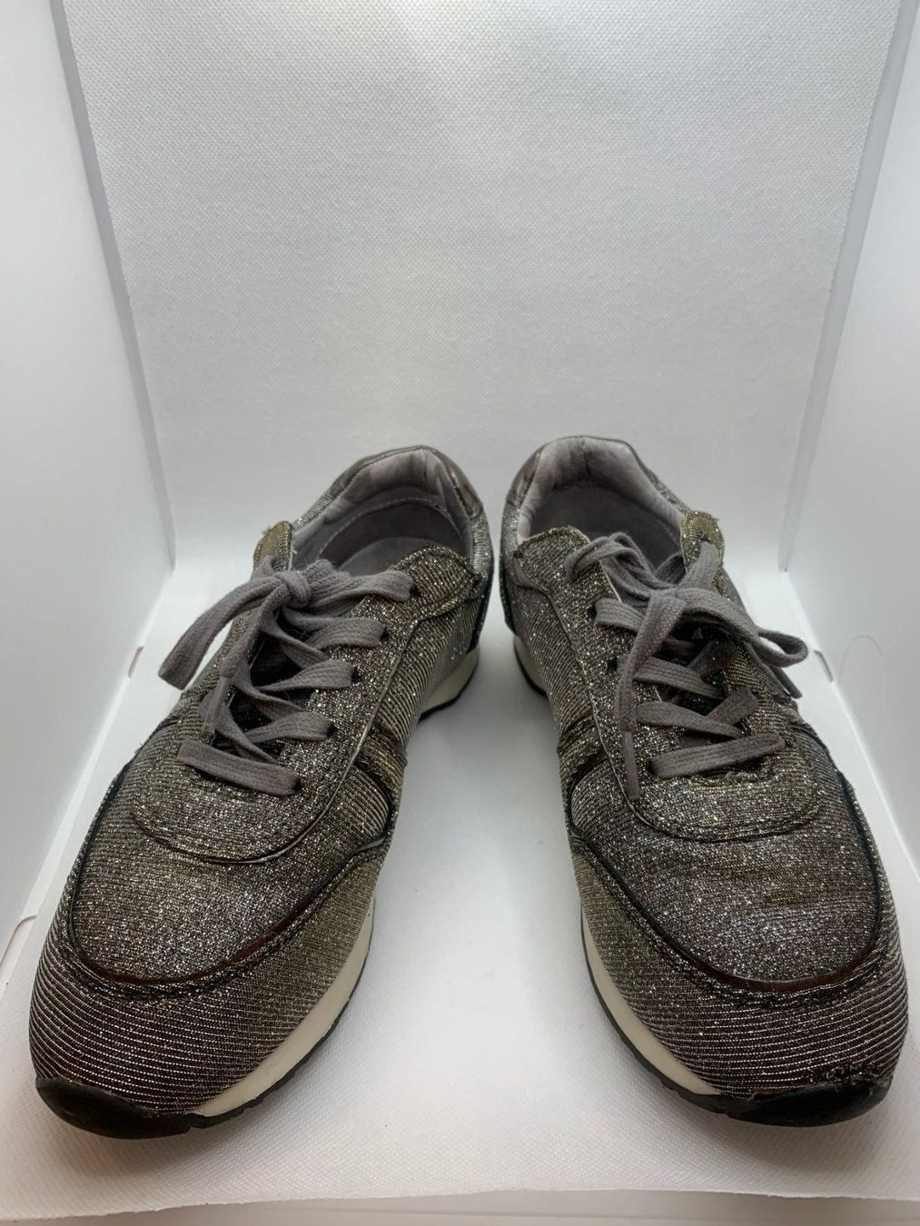 Damenschuhe: San Marina T. 39 sneaker – Gebraucht aus Sonceboz-Sombeval von michael.l