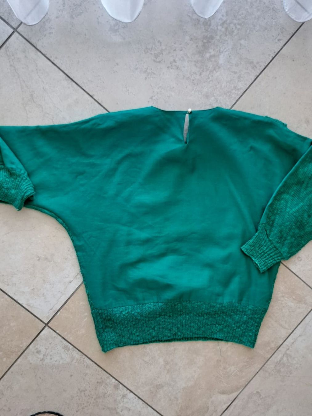 Maglioni & Felpe: extravaganter Pulli von SIDE EFFECTS – Usato da Neuhausen am Rheinfall venduto da mariess 2