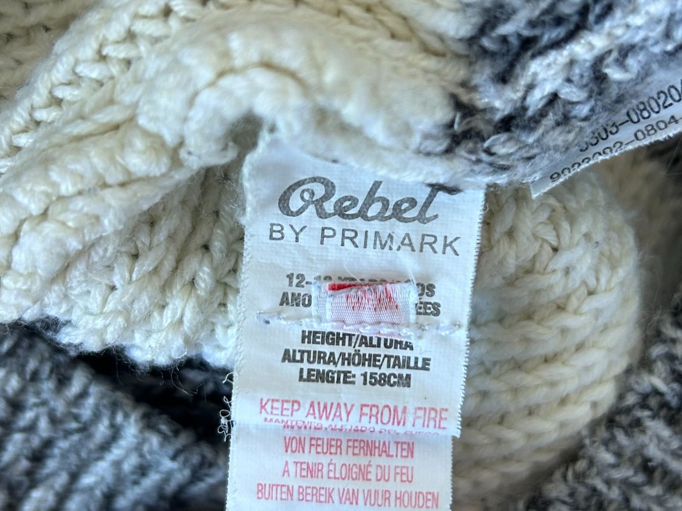 Primark Maglioni & Felpe: Primark Jumper with Stripes – Usato da St. Gallen venduto da look-twice 5