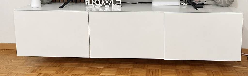 Mobili TV: Weisses TV-Lowboard  – Usato da Adliswil venduto da mir_s6m6