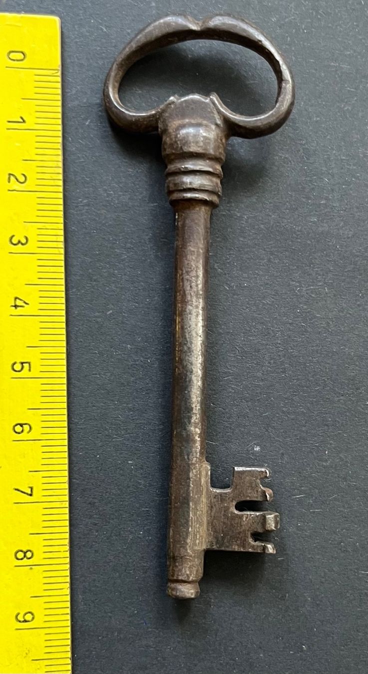 Schlüssel: Antik Schlüssel Bart ca. 9.5 cm lang – Gebraucht aus Ostermundigen von DaxKarten-75