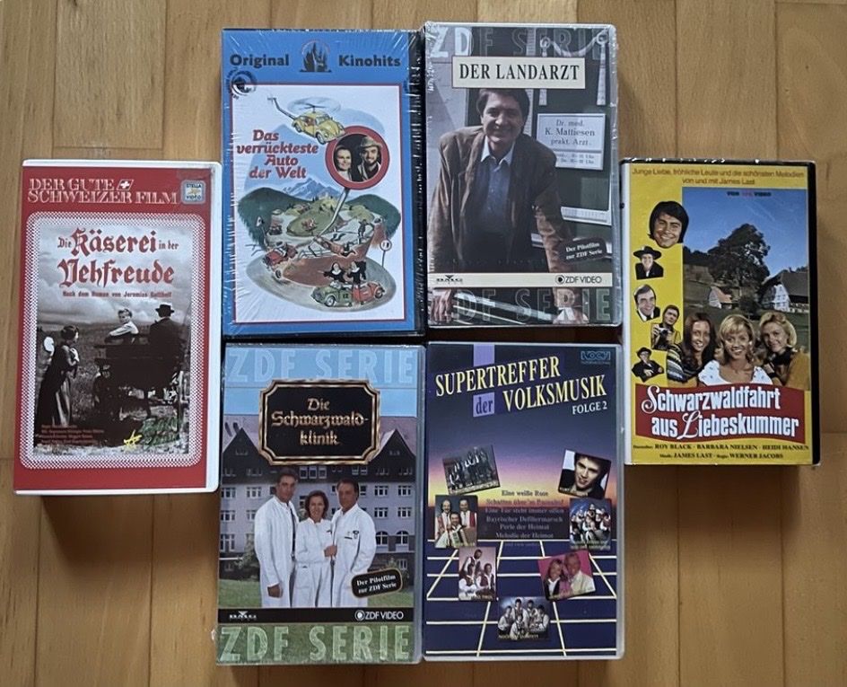 Toutes les VHS: VHS Filme eingepackt oder Verschweisst, Neuwertig – D'occasion à Aadorf par Schwarzschlumpf1972