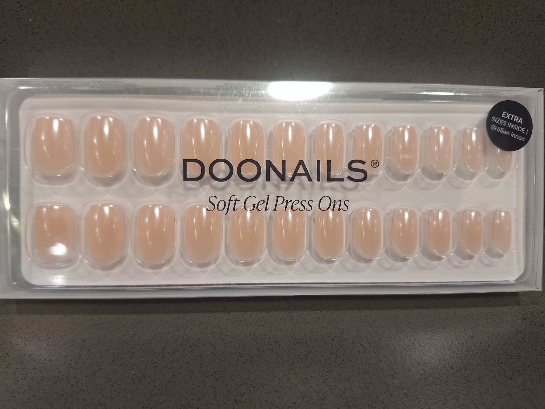 Künstliche Fingernägel: DOONAILS Soft Gel Press Ons / Short Square / Prosecco – Neu und originalverpackt aus Zürich von Susan1510