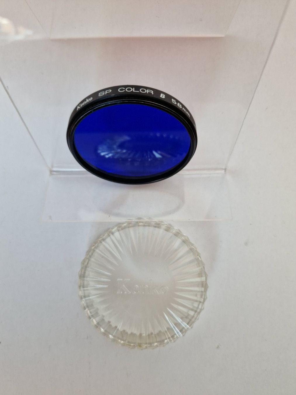 Filtri: Kenko SP Color B 58mm Objektivfilter Blau – Usato da Vevey venduto da dreetje9