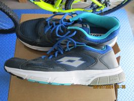 LOTTO SPORT-SCHUHE GR. 45