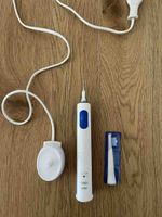 Oral-B Elektrische Zahnbürste Ladestation Zubehör gebraucht