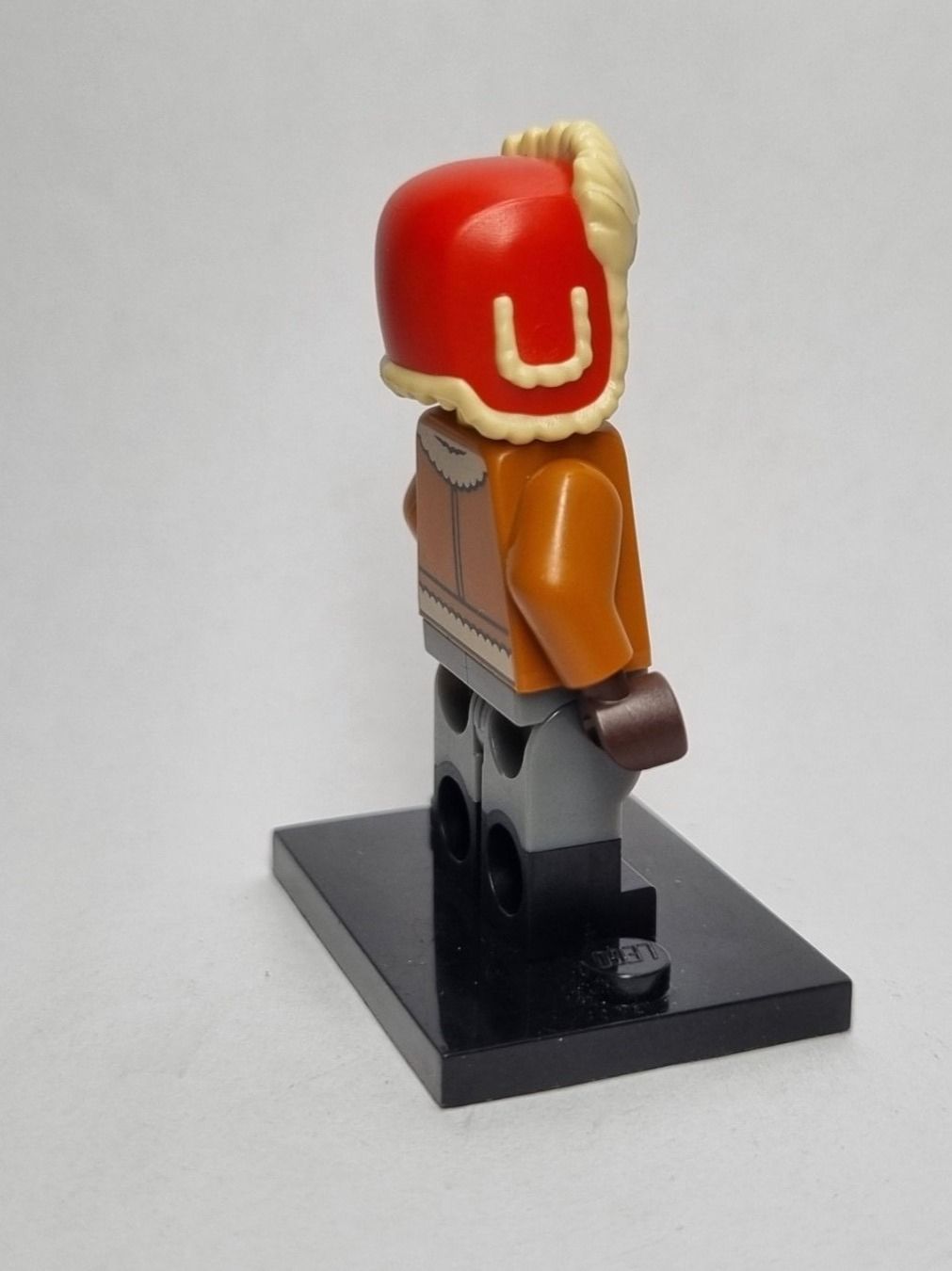 Lego Kit di costruzioni: LEGO BAM Late 2023 Winter Guy with Jacket (Version 3) – Nuovo (secondo la descrizione) da Basadingen venduto da NekoBricks 3