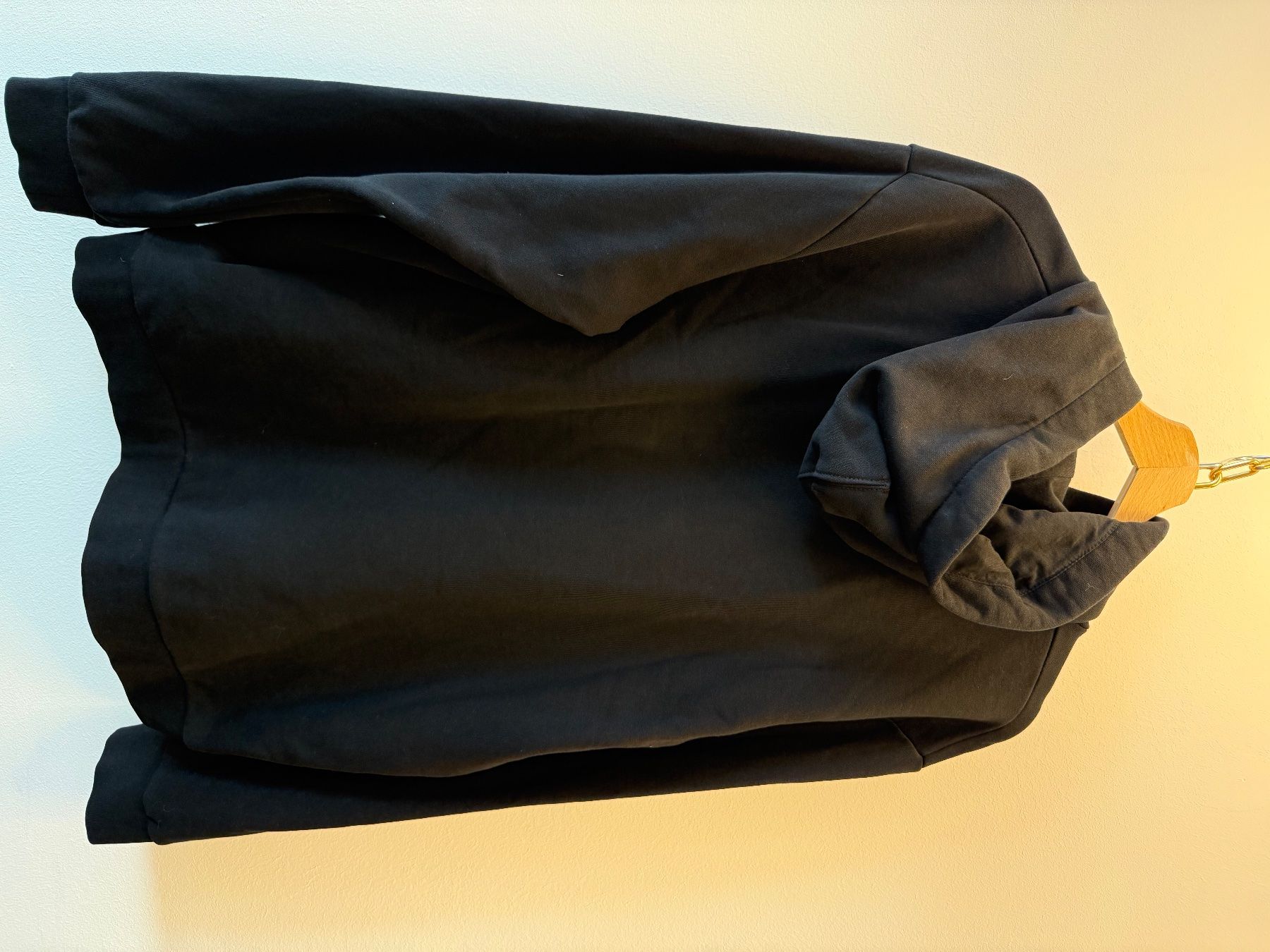 Karl Lagerfeld Maglioni & Felpe: KARL LAGERFELD Hoodie – Usato da Schlieren venduto da svenbaettig 3