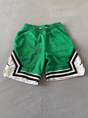 Pantaloncini verdi Jordan taglia 10-12 anni (132-147)