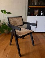 4 Design-Esszimmerstühle – Schwarz mit Wiener Geflecht