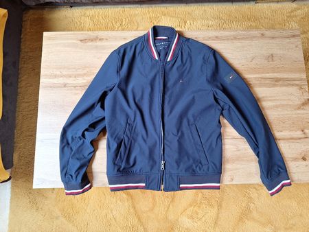 Tommy Hilfiger Jacke, Grösse M, Blau - Top Zustand!