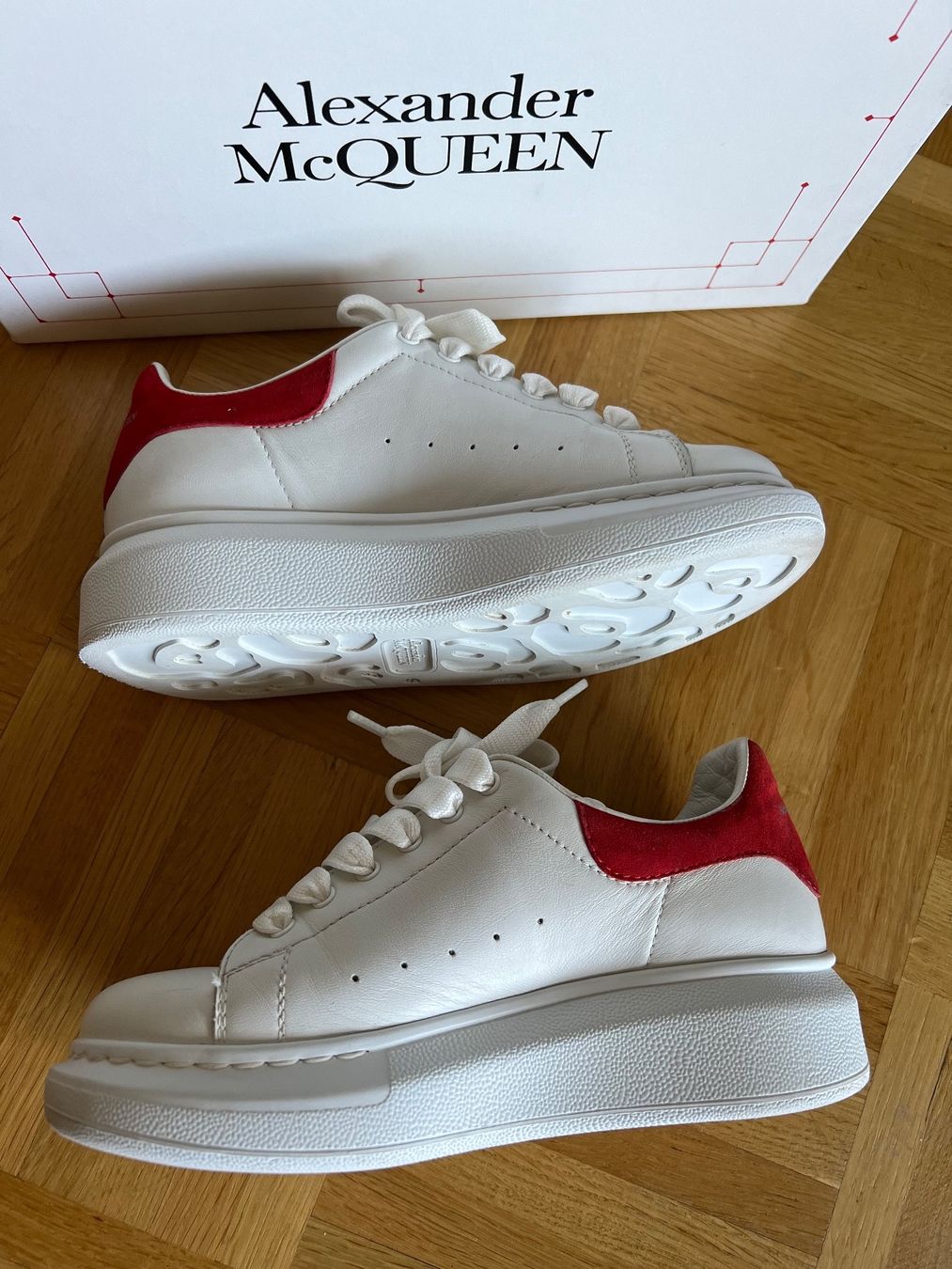Alexander Mcqueen Scarpe per ragazze: Alexander McQUEEN, Kinder, Gr. 32 – Nuovo (secondo la descrizione) da Kilchberg ZH venduto da Von_dutch 4