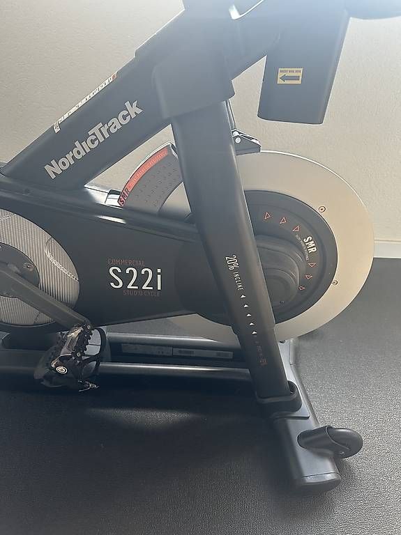 NordicTrack Hometrainer: Vélo nordicktrack S22i studio cycle – Usato da Attalens venduto da pie_k5tl 1