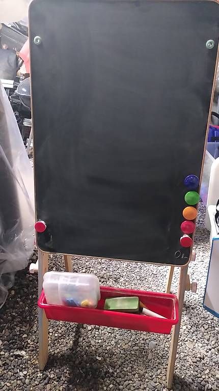 Giocattoli: Standtafel inkl. Whiteboard – Usato da Speicher venduto da zagmartin