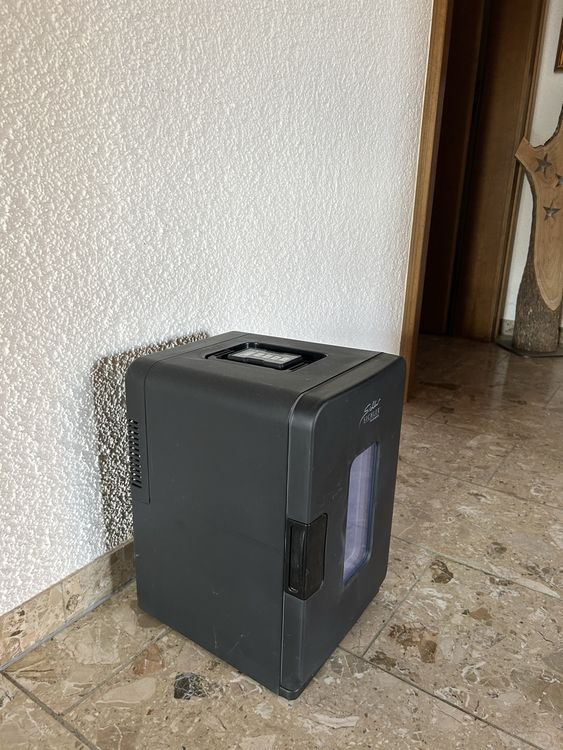 Mobiler Mini-Kühlschrank, 14 l, Temperaturanzeige, 12/230 V