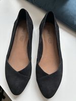 Schwarze Ballerina von Toms - nachhaltig 