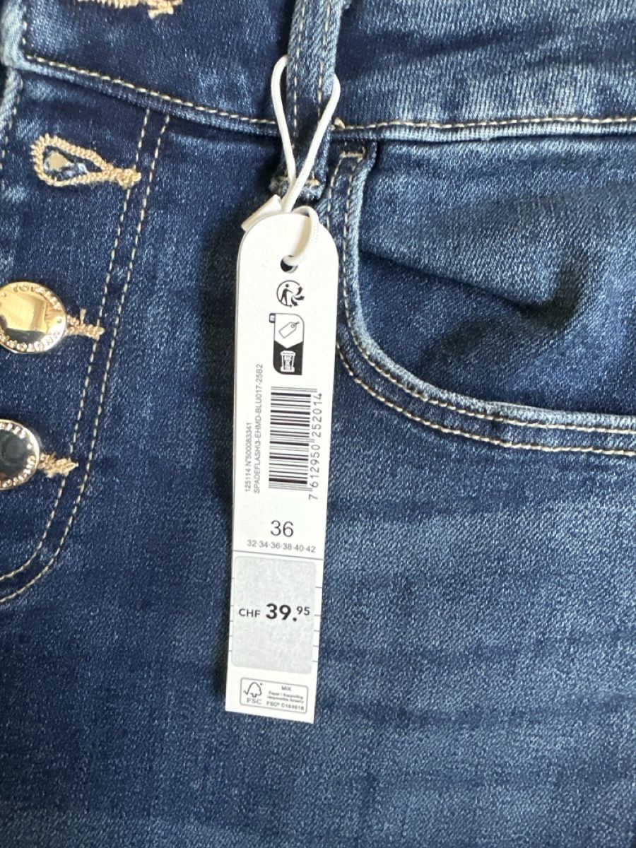 Jeans: Jeans Schlaghose Grösse 36 neu – Gebraucht aus Frauenfeld von aluma14 3