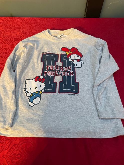 Pullover & Sweatshirts: Mädchen Hello Kitty Pullover Zara 9-10 (140) – Neu (gemäss Beschreibung) aus Bergdietikon von antovale