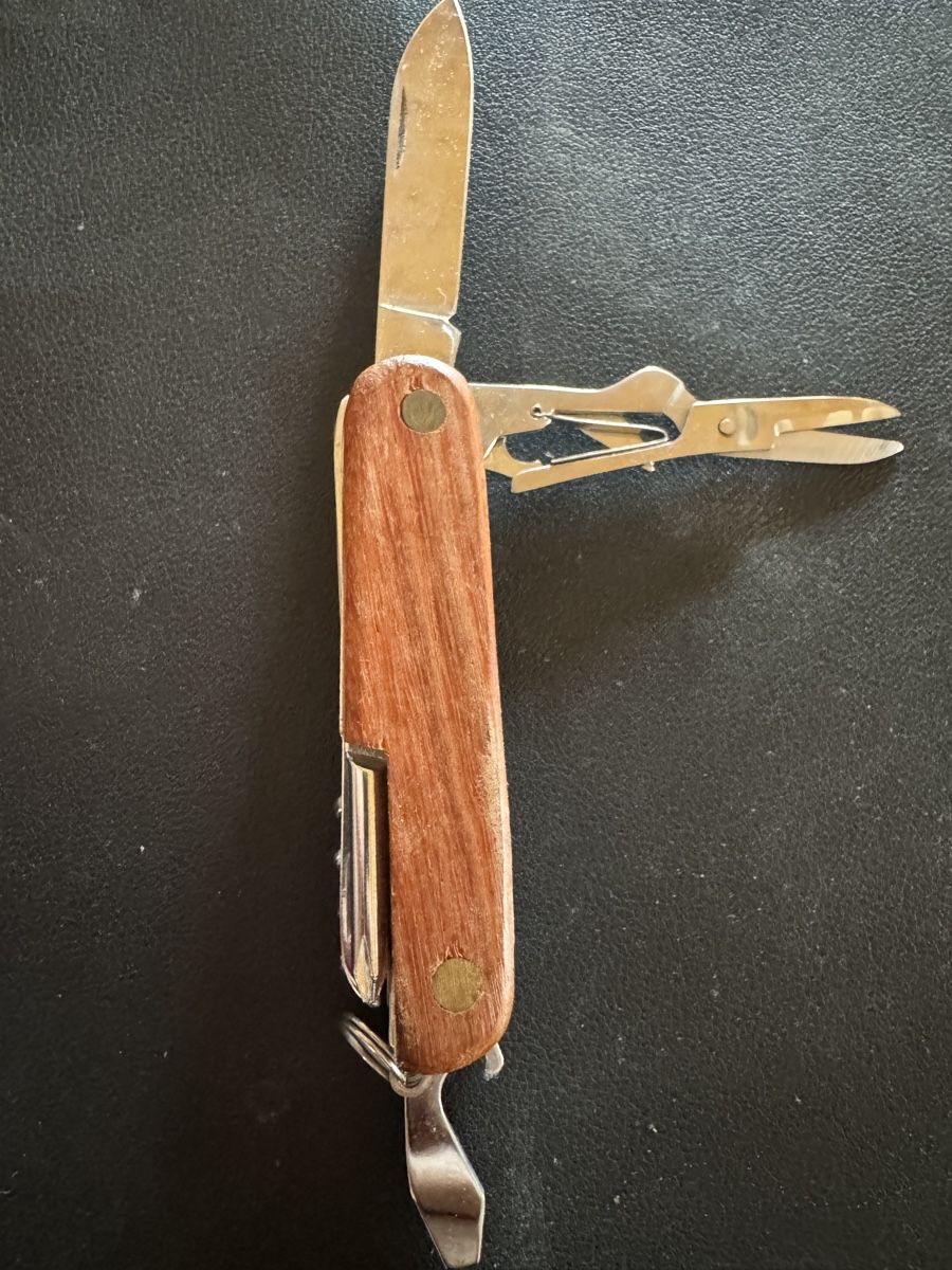 Coltelli tascabile: Couteau multifonction vintage de poche – Usato da Erde venduto da CBarts