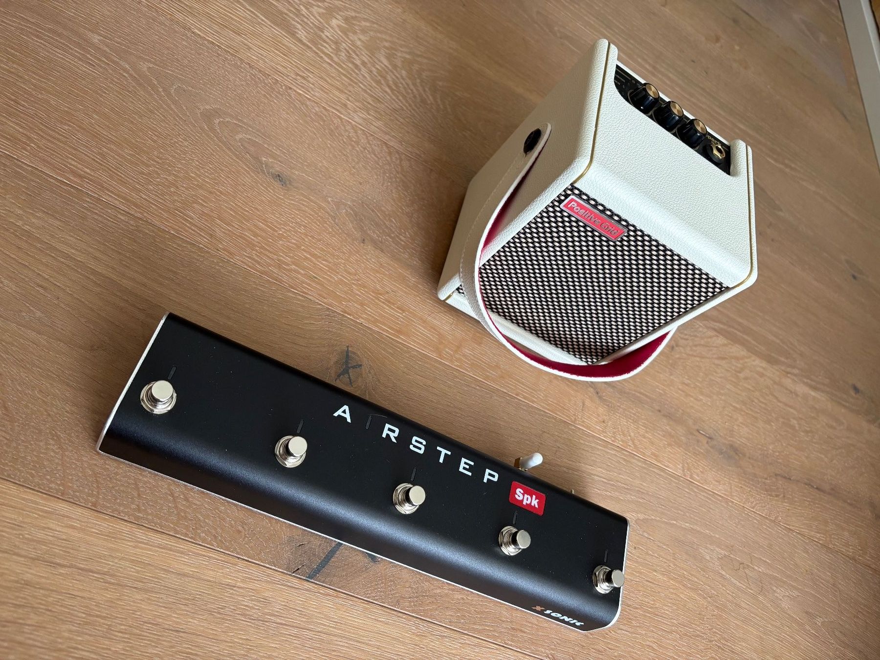 Amplificatori: Positive Grid Spark Mini Amp & AIRSTEP Spk Controller – Usato da Pfäffikon ZH venduto da Fabiii