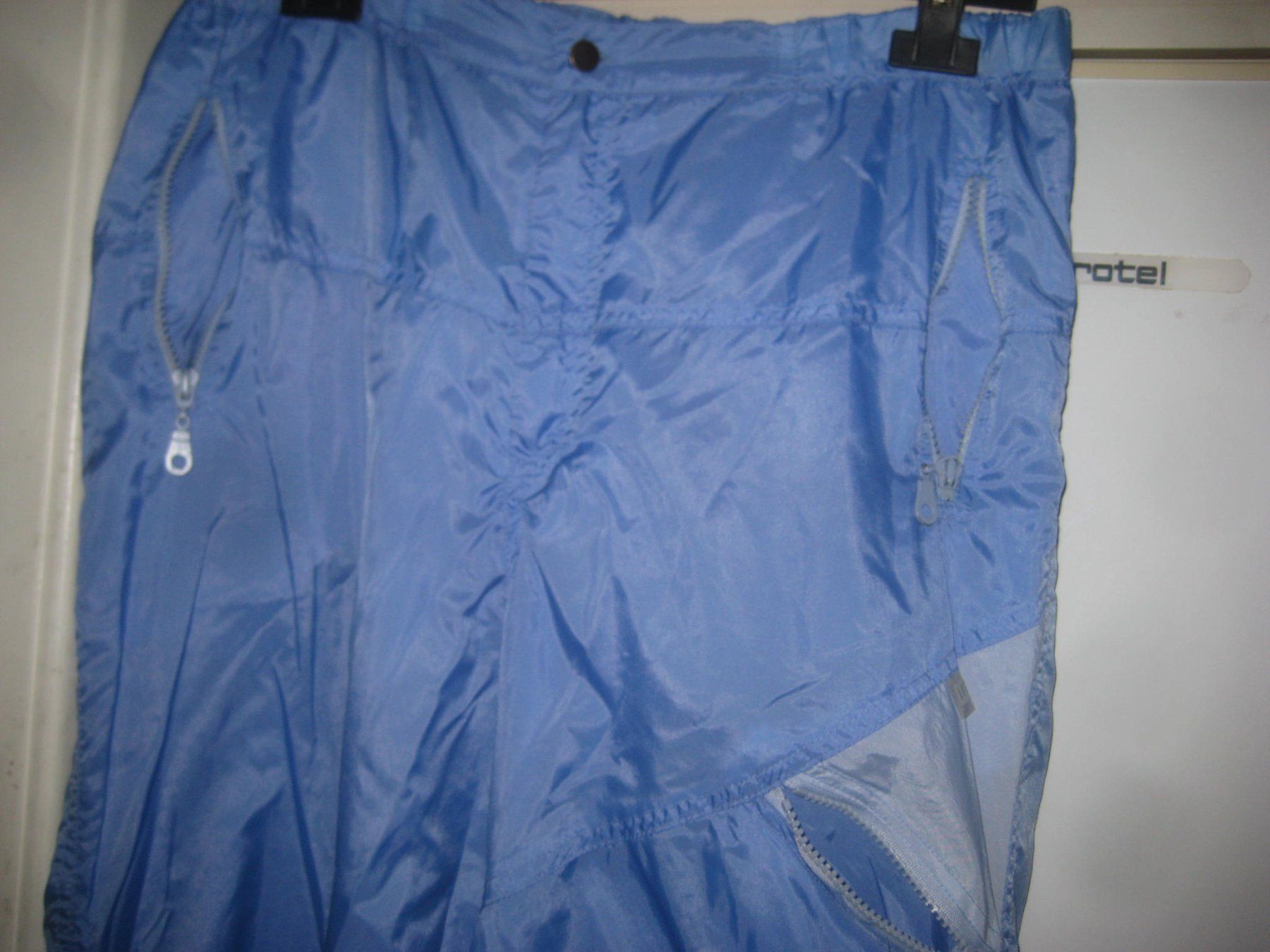 Pantaloni: DAMEN  TRAINER HOSE – Usato da Uster venduto da flocke1 3