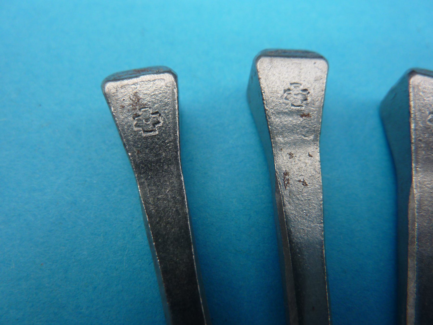 Swiss Alle Werkzeuge: 5x Hufnägel Nr.9 Swiss Made – Neu (gemäss Beschreibung) aus Lömmenschwil von ritalin01 1