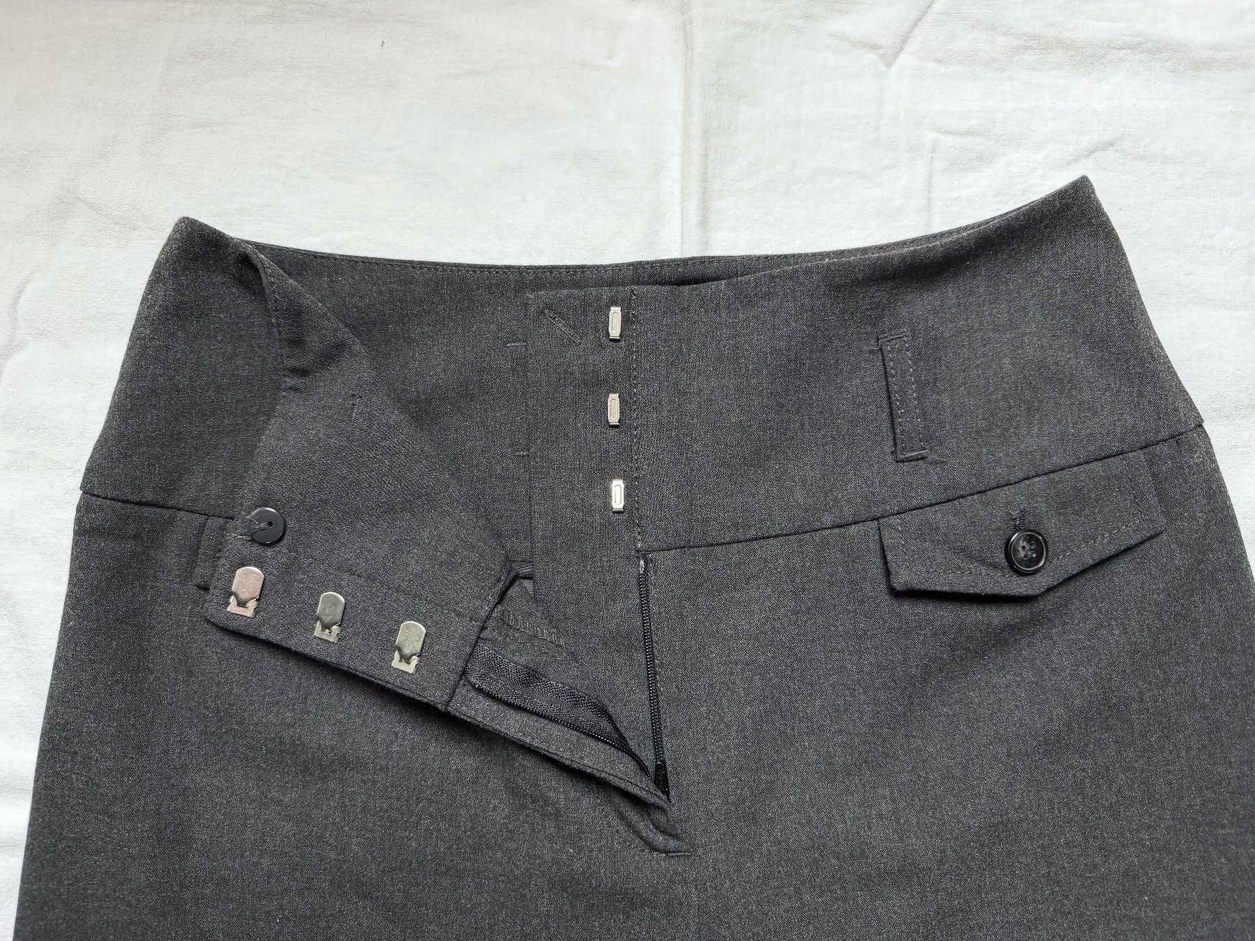 H&M Hosen: H&M Hose Gr. 36 - elegant, anthrazit, Bügelfalten – Neu (gemäss Beschreibung) aus Basel von Solaia28 2