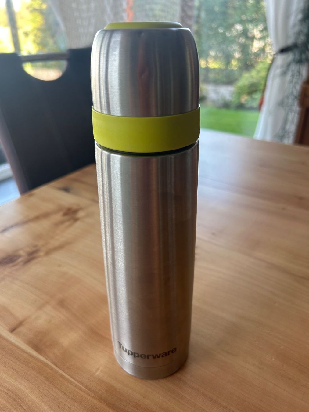 Tupperware Borracce & Thermos: Isolierflasche Tupperware Edelstahl silber gebraucht – Usato da Kaltbrunn venduto da lagone1