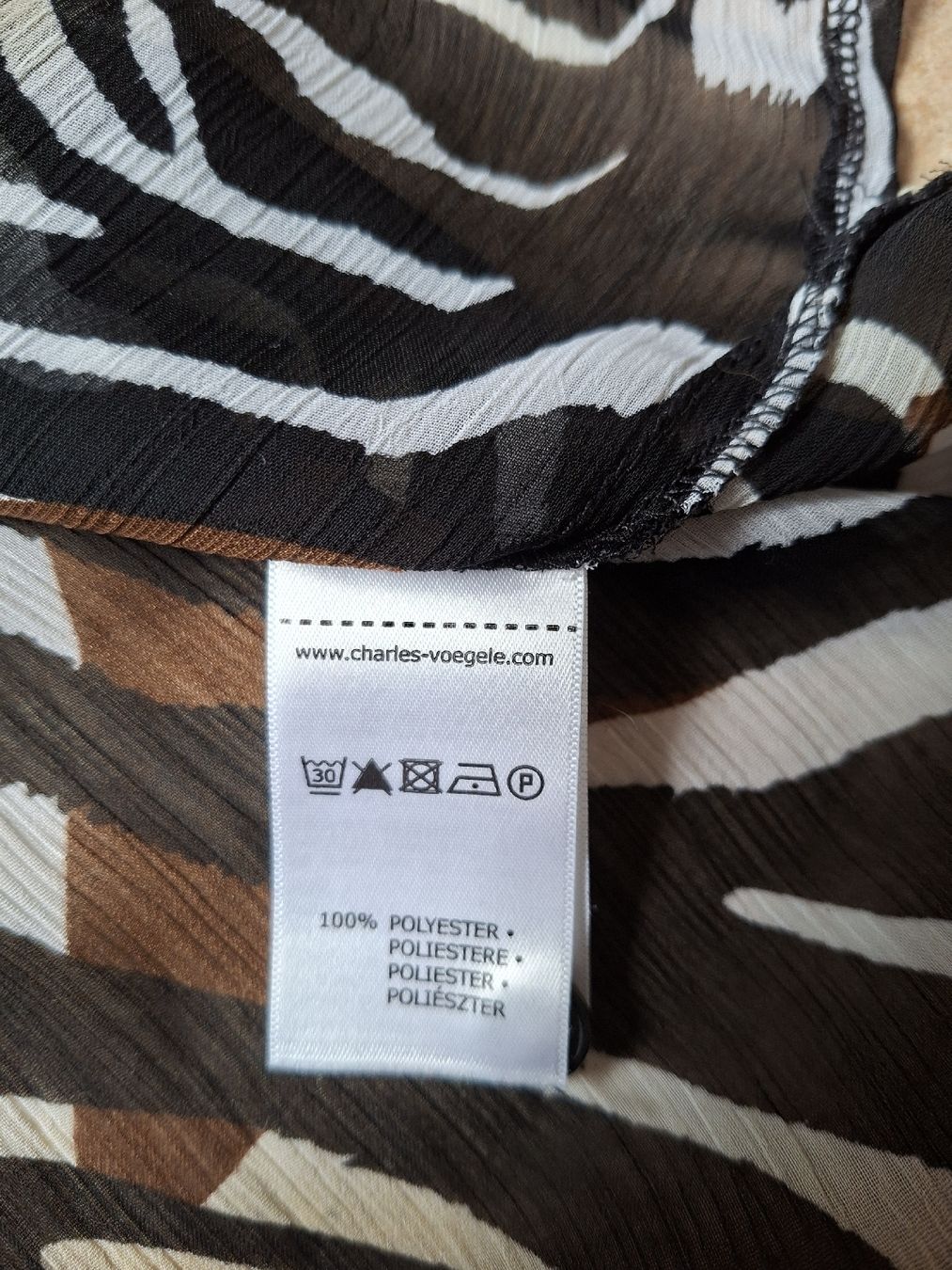 Camicette: Kingfield Sommer Bluse Gr. 40 Zebra Look durchscheinend – Usato da Klingnau venduto da vollmond36 5