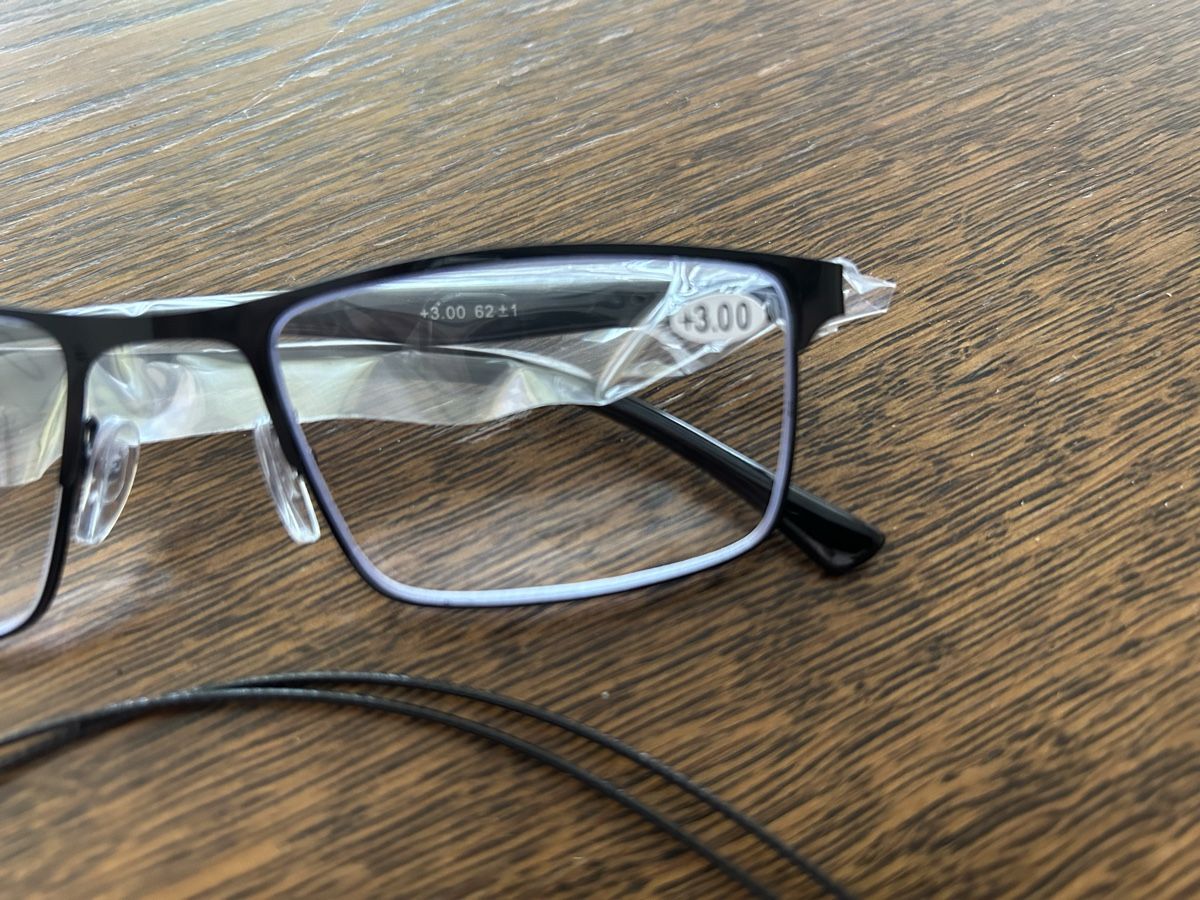 Altro in  Abbigliamento & Accessori: Neue Lesebrille +3.0 Dioptrien, Top Zustand! – Nuovo e nell'imballaggio originale da Zürich venduto da famsoldera 1