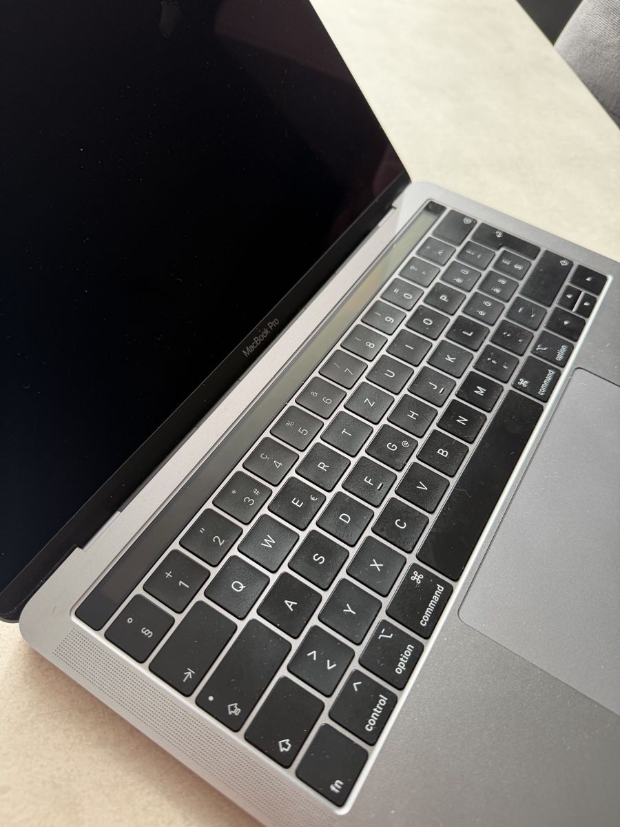 Apple Notebooks: Mac Book Pro 13” Touchbar – Gebraucht aus Magliaso von therealgivn 3