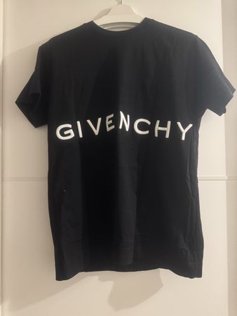 T-Shirt Givenchy