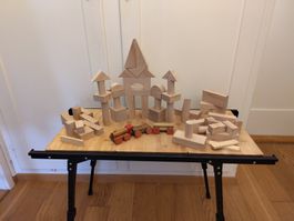 Holzbausteine Set mit Zug - Kreativer Spielspass für Kinder!