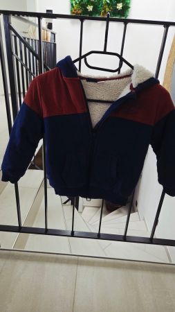 Winter Jacke mit Kapuze, warm gefüttert, Grösse 116