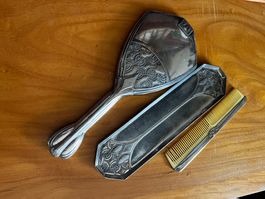 Jugendstil Frisier Set, Spiegel, Tablett & Kamm, Silber