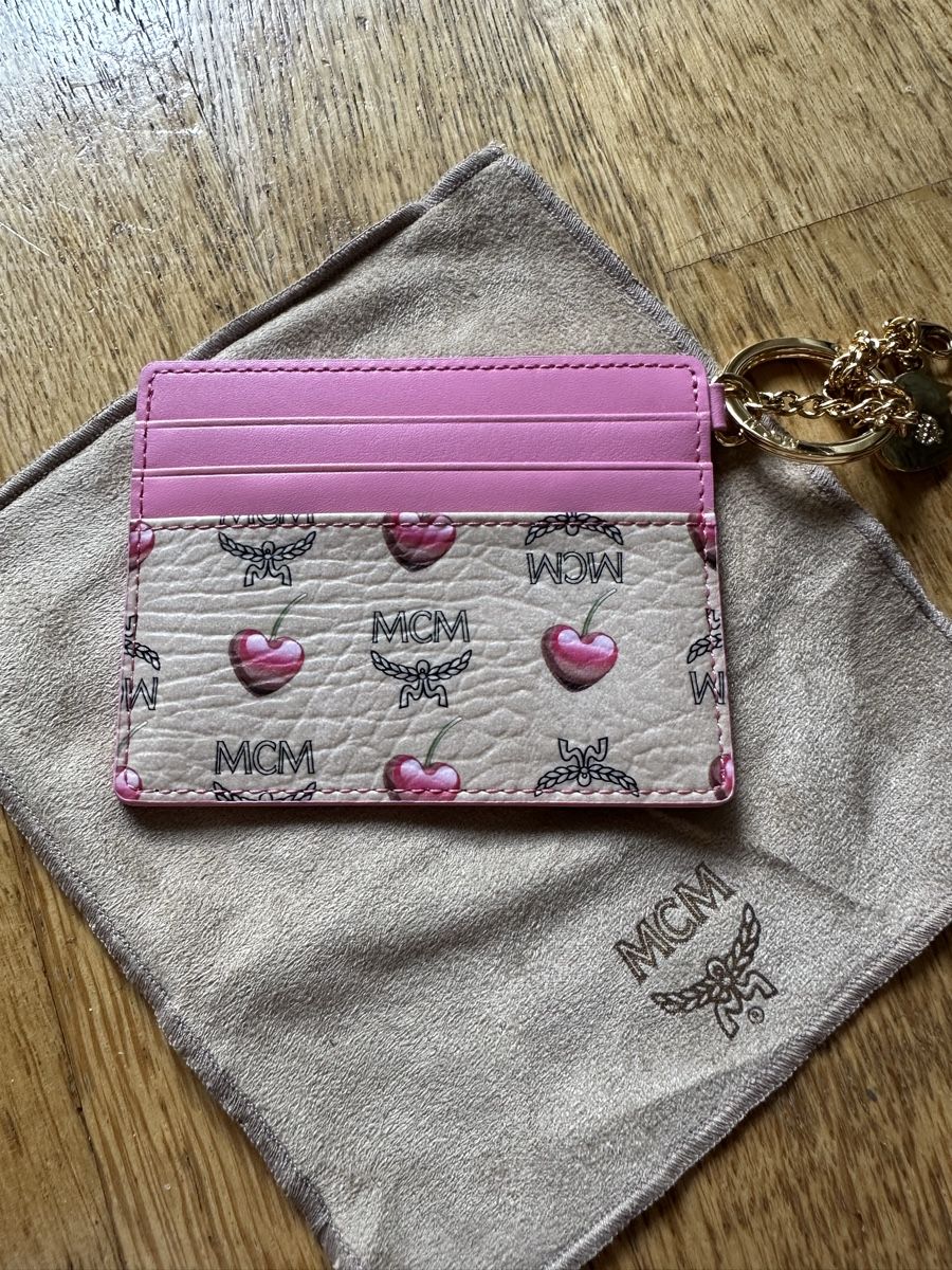 Mcm Altro in  Abbigliamento & Accessori: MCM Karten Etui Neu cherry  – Nuovo (secondo la descrizione) da Bern venduto da Ruhrallee