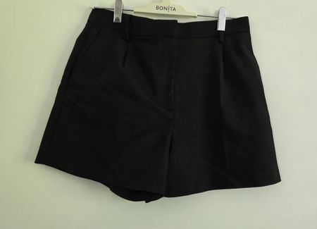 Chic Zara Black Shorts Size L 