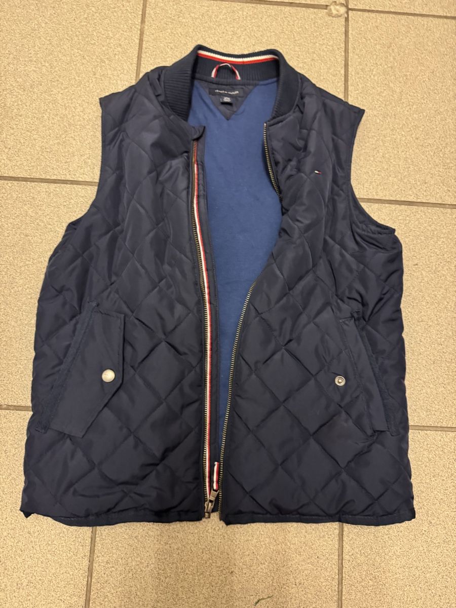 Tommy Hilfiger Gilet & Giacche senza maniche: Tommy Hilfiger Steppweste blau Grösse M – Usato da Zürich venduto da oase69